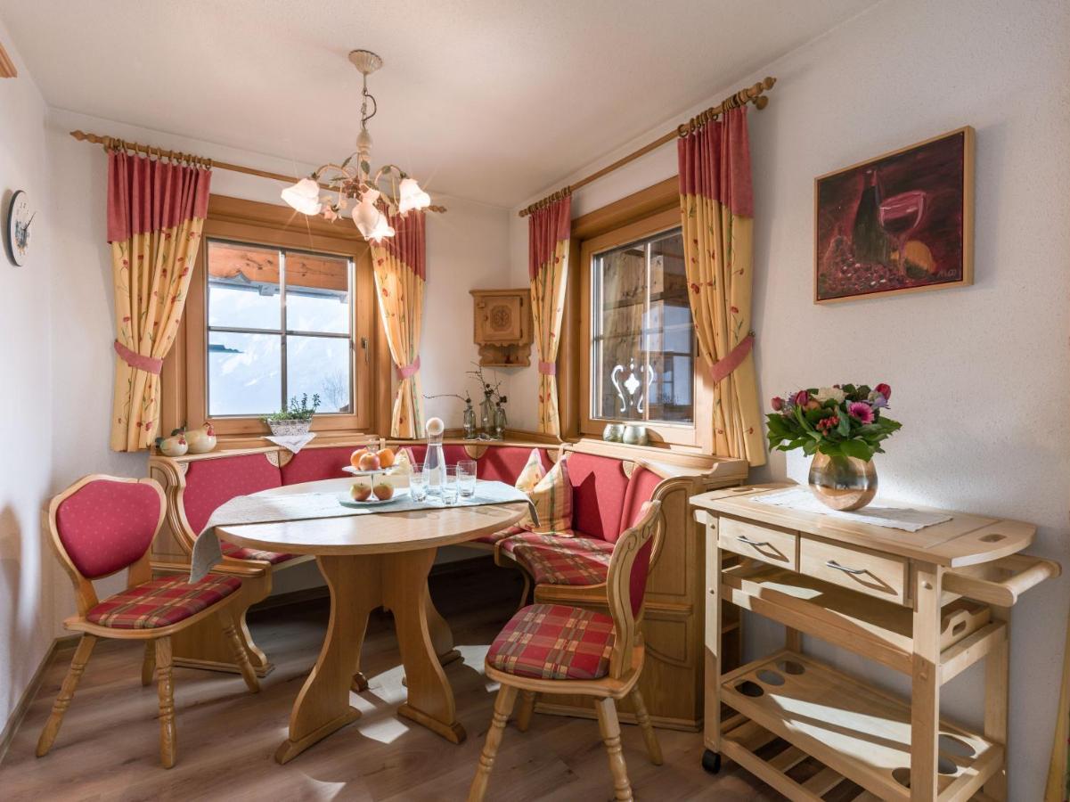 Haus Bichl Apartment Finkenberg Bagian luar foto